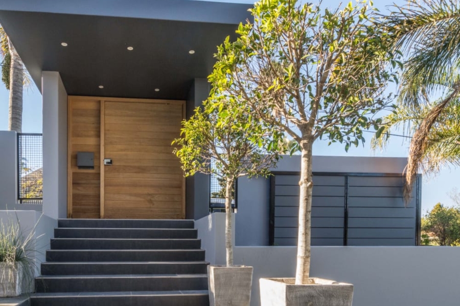 5 Bedroom Property for Sale in Beacon Bay Eastern Cape